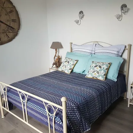 Oda ve Kahvaltı Chambres D'hotes Simeoni San-Martino-di-Lota